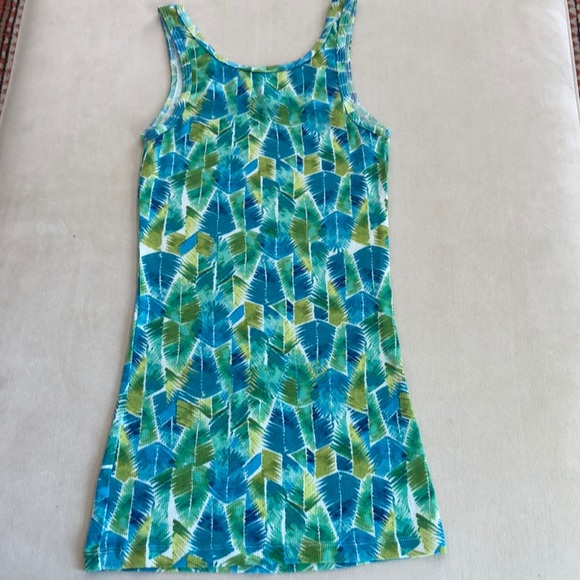 Mossimo Tank Top - Picture 4 of 5